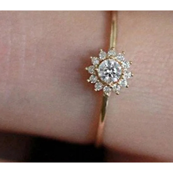 NEW Women's 14k Gold Filled Micro Simulated Diamond Sunflower Ring Size 7 - Picture 11 of 14